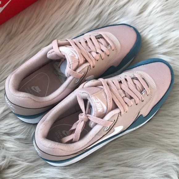 NWT Nike Air max 1 sneaker shoe - Picture 6 of 7